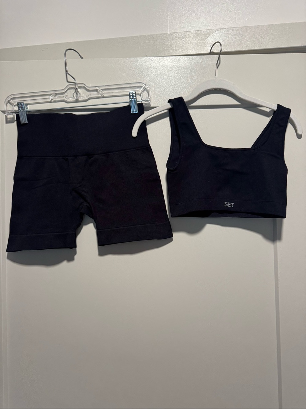 Womanโs SET Active Black workout set